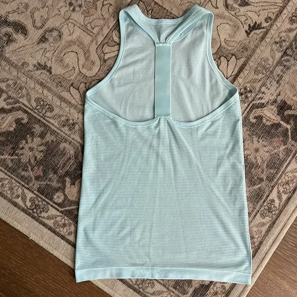 Lululemon Light Blue Swiftly Tech Tank - Picture 2 of 6